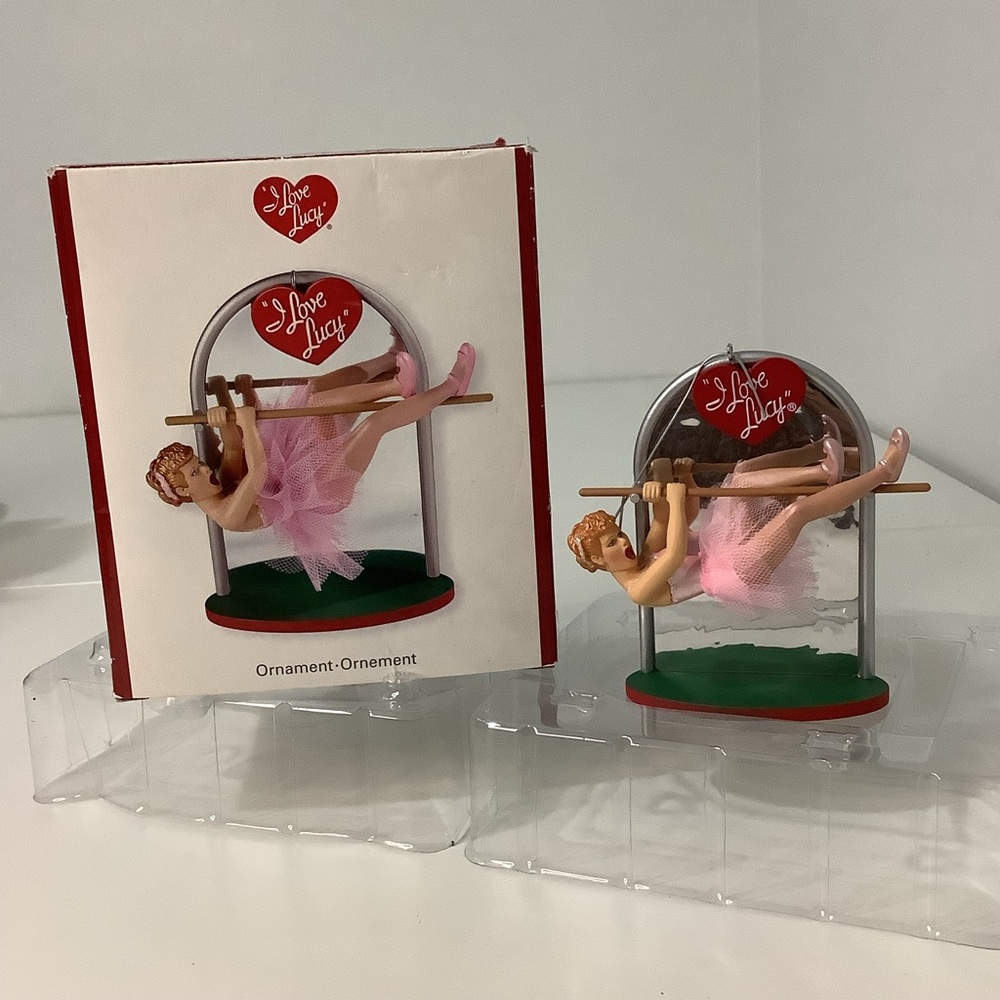 I LOVE LUCY, “ the Ballet” 2007 FUNNY Carlton Heirloom Ornament